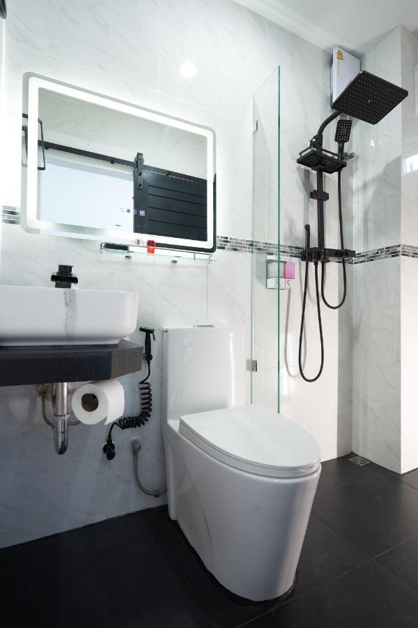 Thonglor Suites Hotel Bangkok Eksteriør bilde