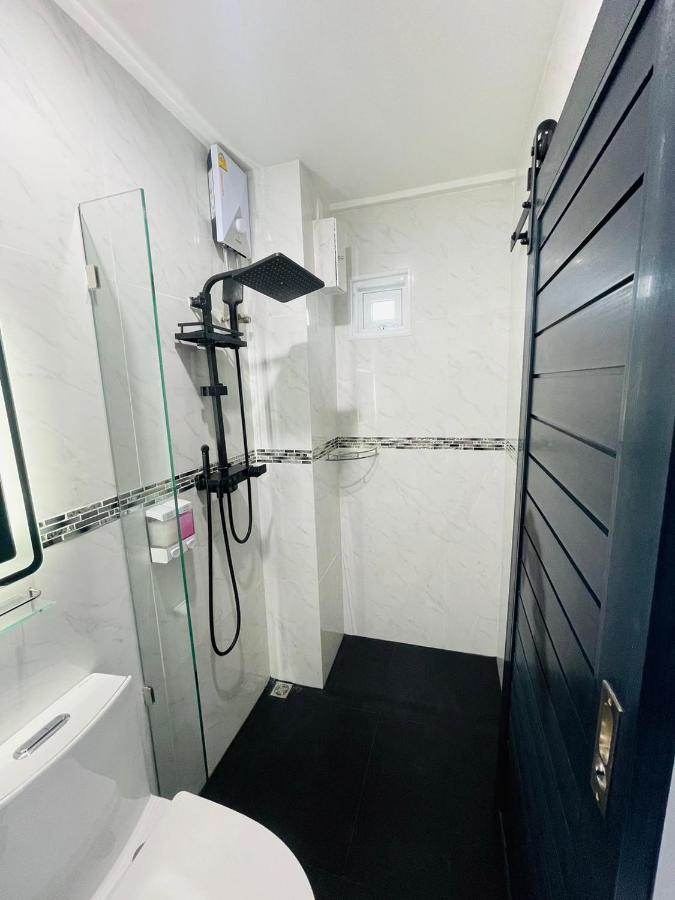 Thonglor Suites Hotel Bangkok Eksteriør bilde