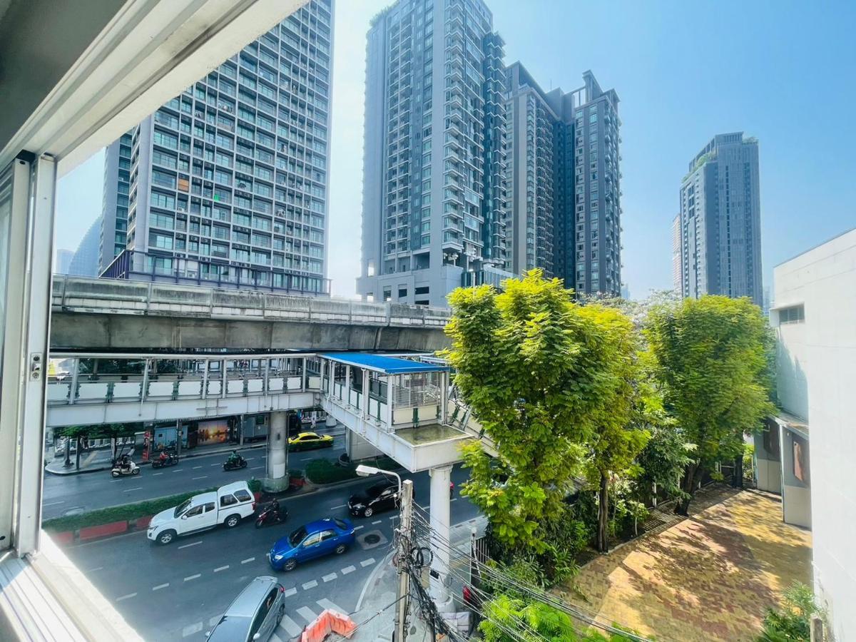 Thonglor Suites Hotel Bangkok Eksteriør bilde