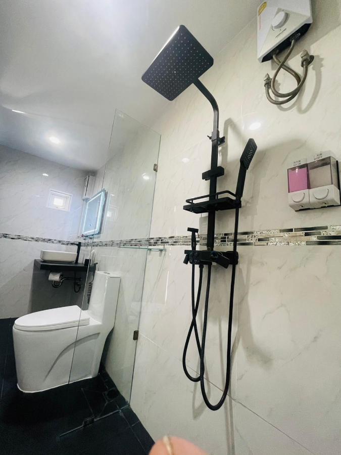 Thonglor Suites Hotel Bangkok Eksteriør bilde