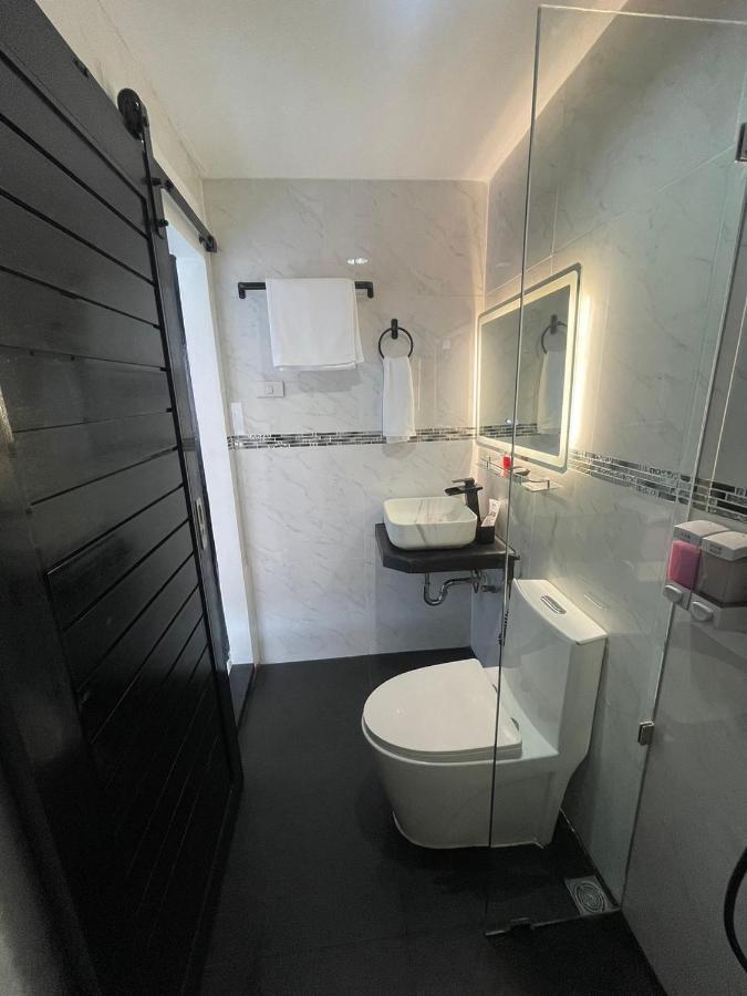 Thonglor Suites Hotel Bangkok Eksteriør bilde